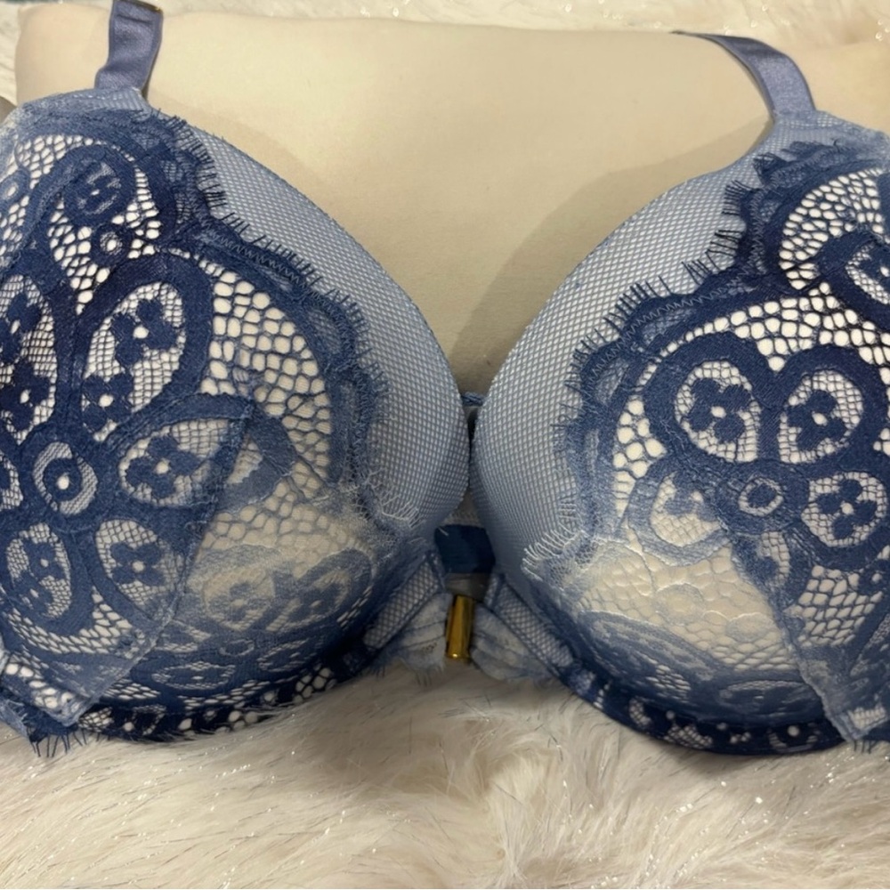 Victoria Secret Ombré Blue Lace Bra 36DD and 2 pair matching panties M - Picture 2 of 8